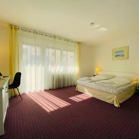 Ξενοδοχείο Moguntia 3*