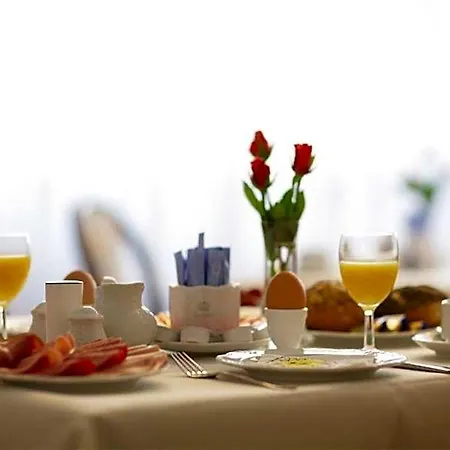 Moguntia Hotel 3*