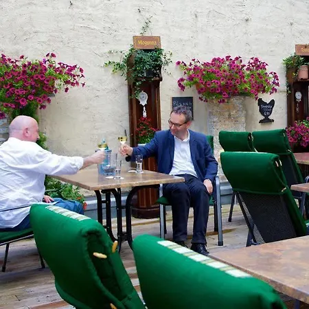Moguntia Ξενοδοχείο 3*